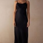 Apparel CA Intimissimi Women Midi-Length Slip in Silk 019-Black DD6R6T1254