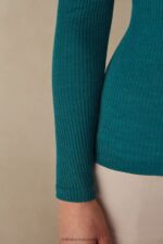 Apparel CA Intimissimi Women Wool and Silk Long-Sleeved Crew-Neck Max Top 4572-Evergreen DD6R6T1341 - Image 3